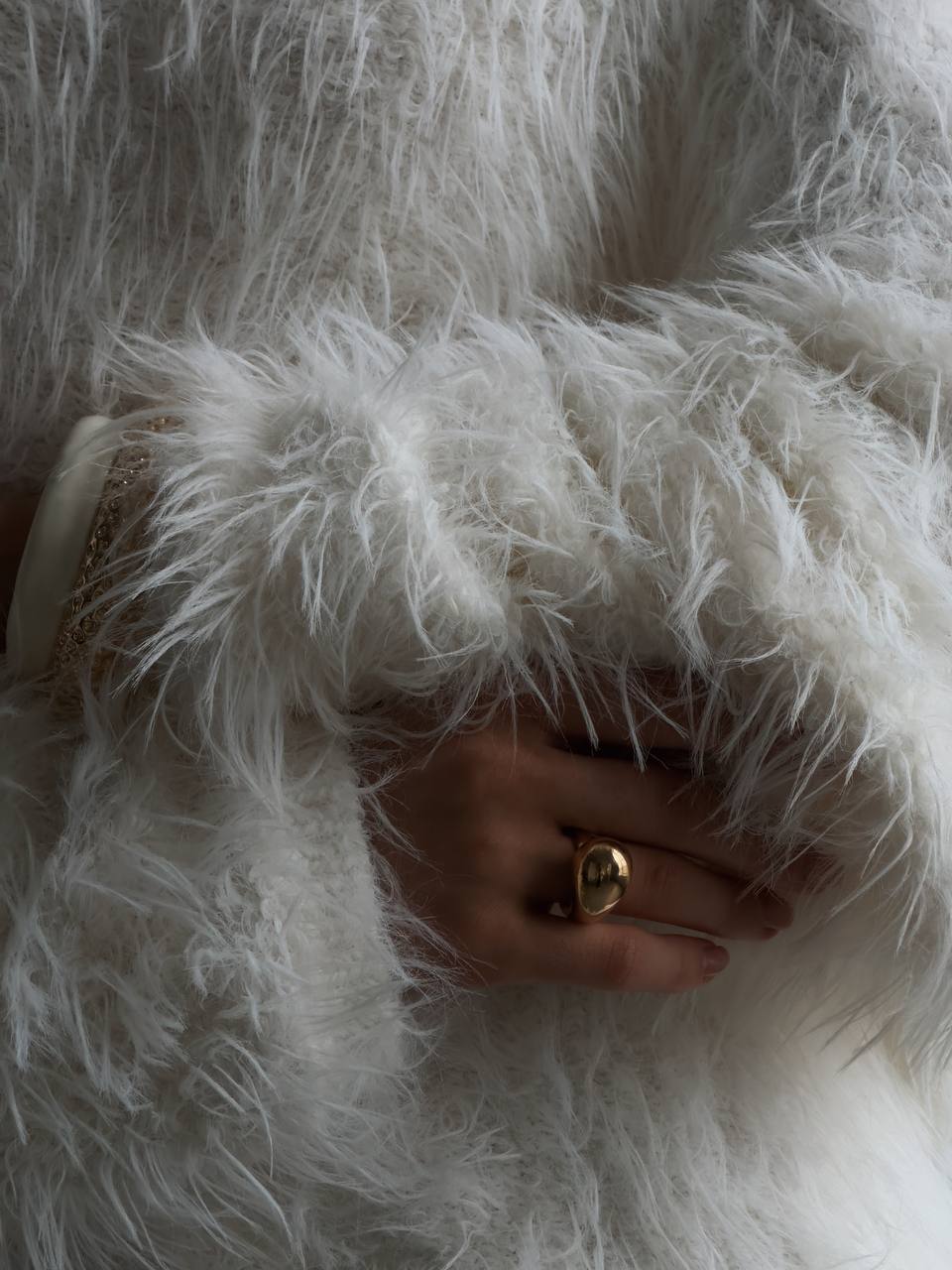 Snowfall Whisper Kazak