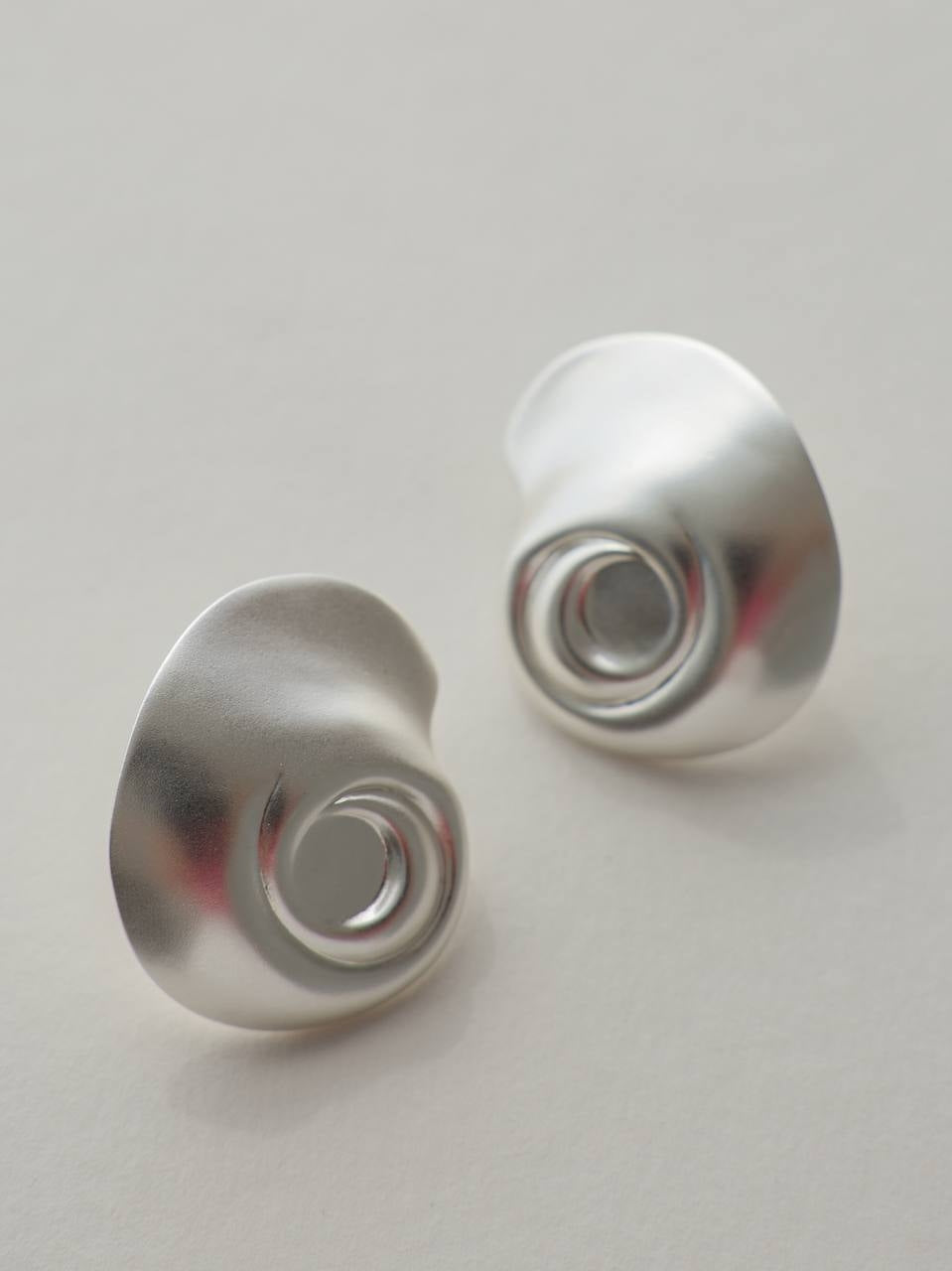 Gümüş Kabuk Zarafet Küpe