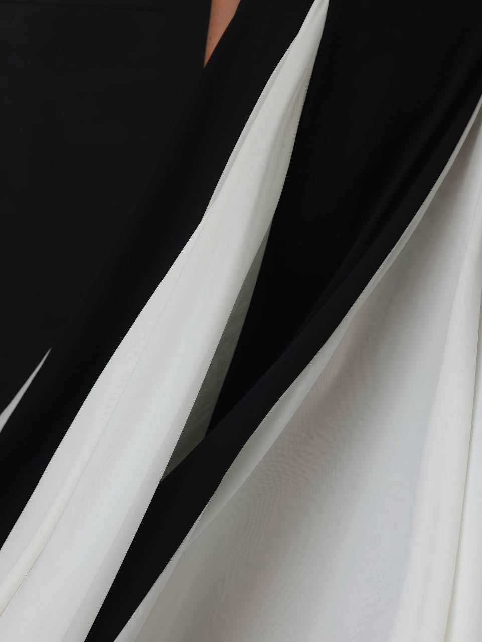 Gece Zarafeti Elbisesi