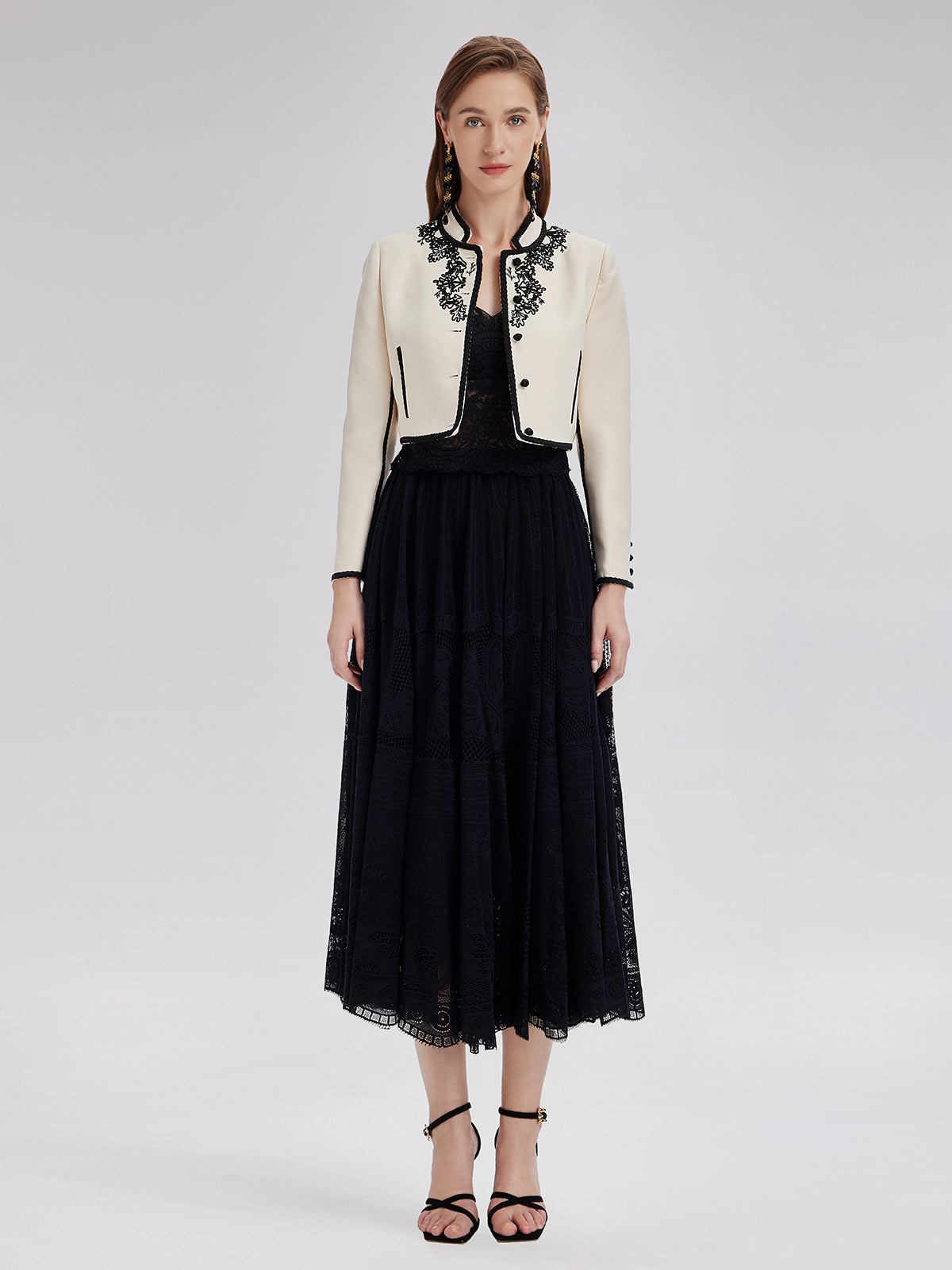 Muhteşem Dantel Nakışlı Volanlı Etek