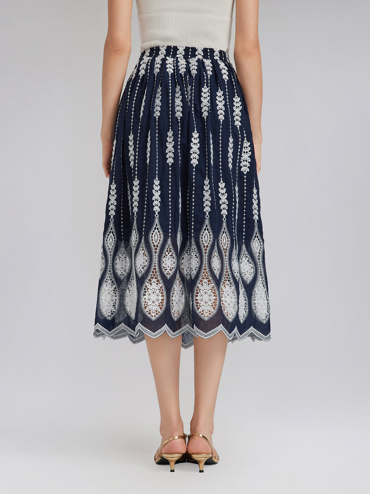 Başak Desenli Nakışlı Pencereli Etek