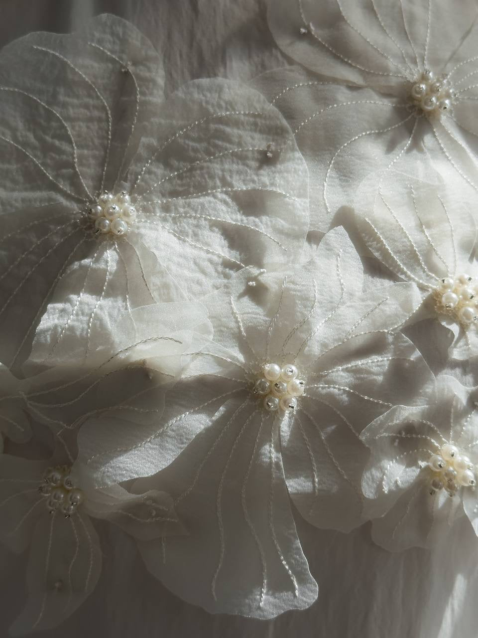 Beyaz Blossom Halter Elbise