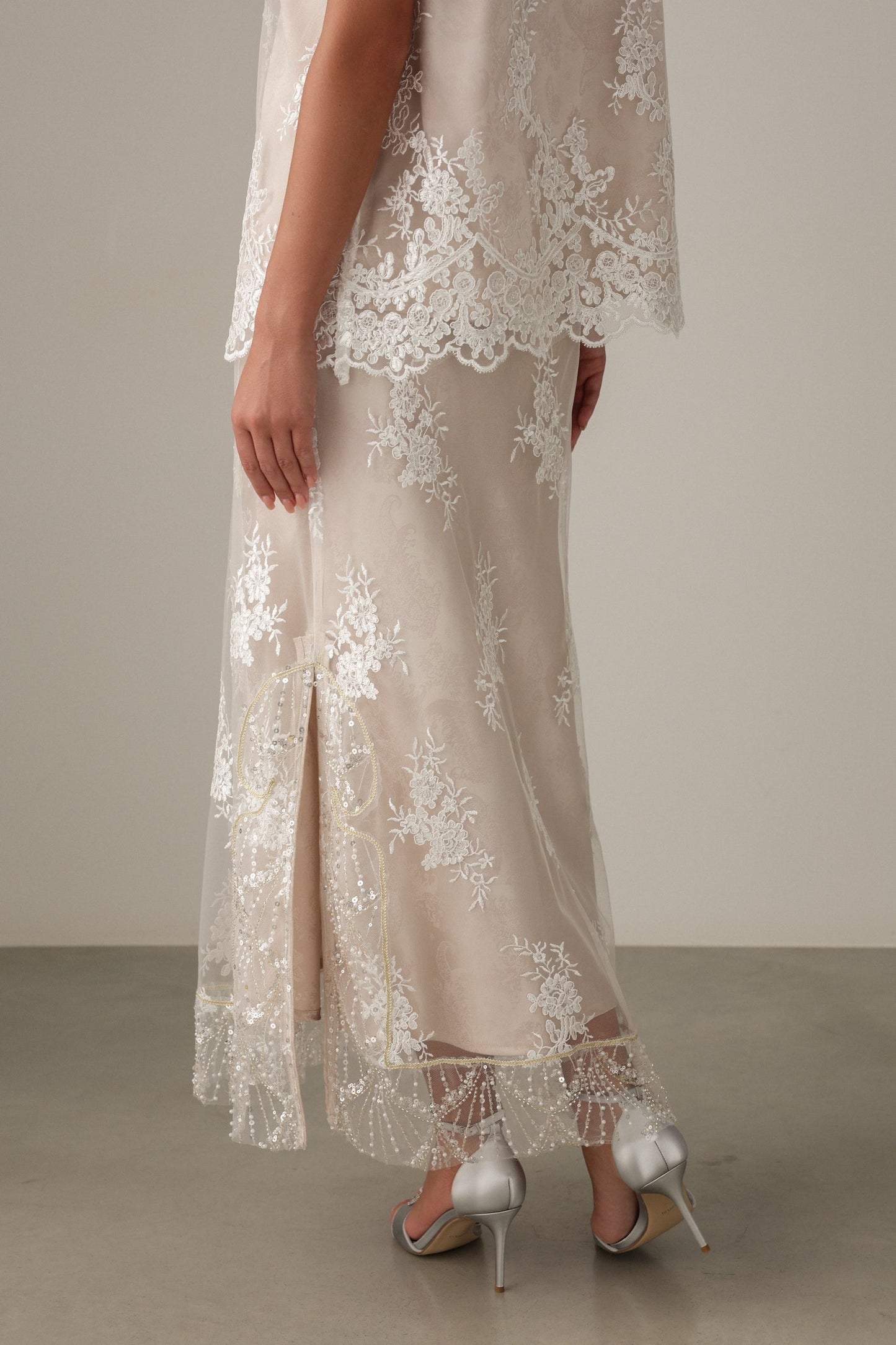 Moonlight Petals Etek