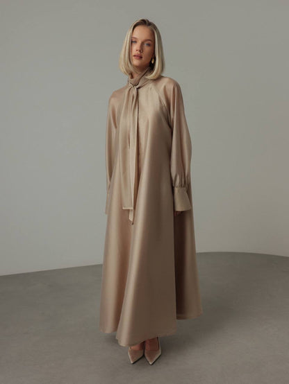 İpek Bağlamalı Yaka Maxi Elbise