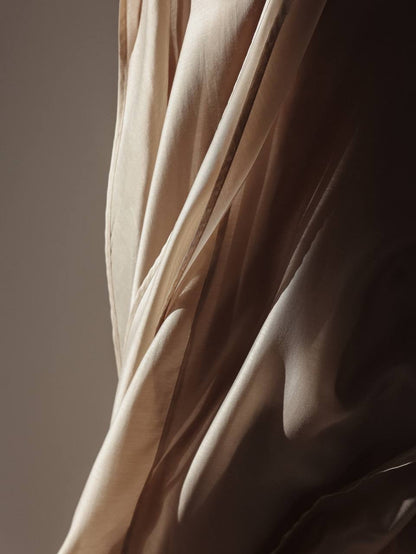 İpek Bağlamalı Yaka Maxi Elbise