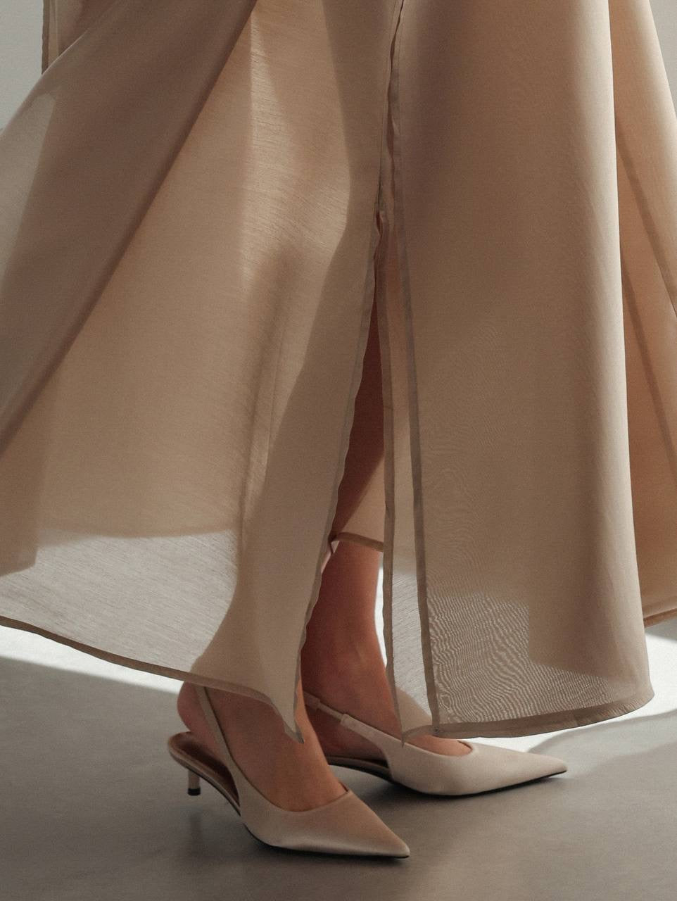 İpek Bağlamalı Yaka Maxi Elbise