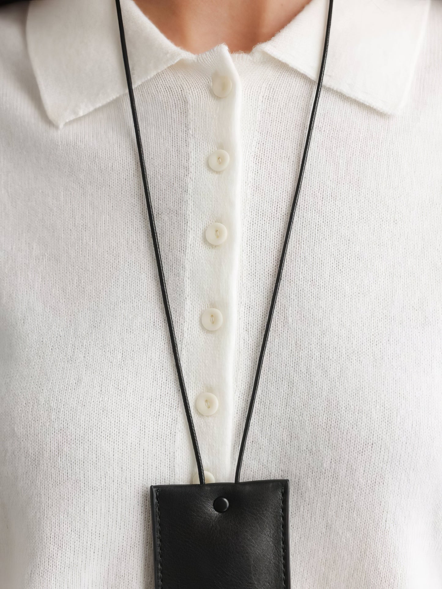 Triko Polo Yaka Beyaz Bluz