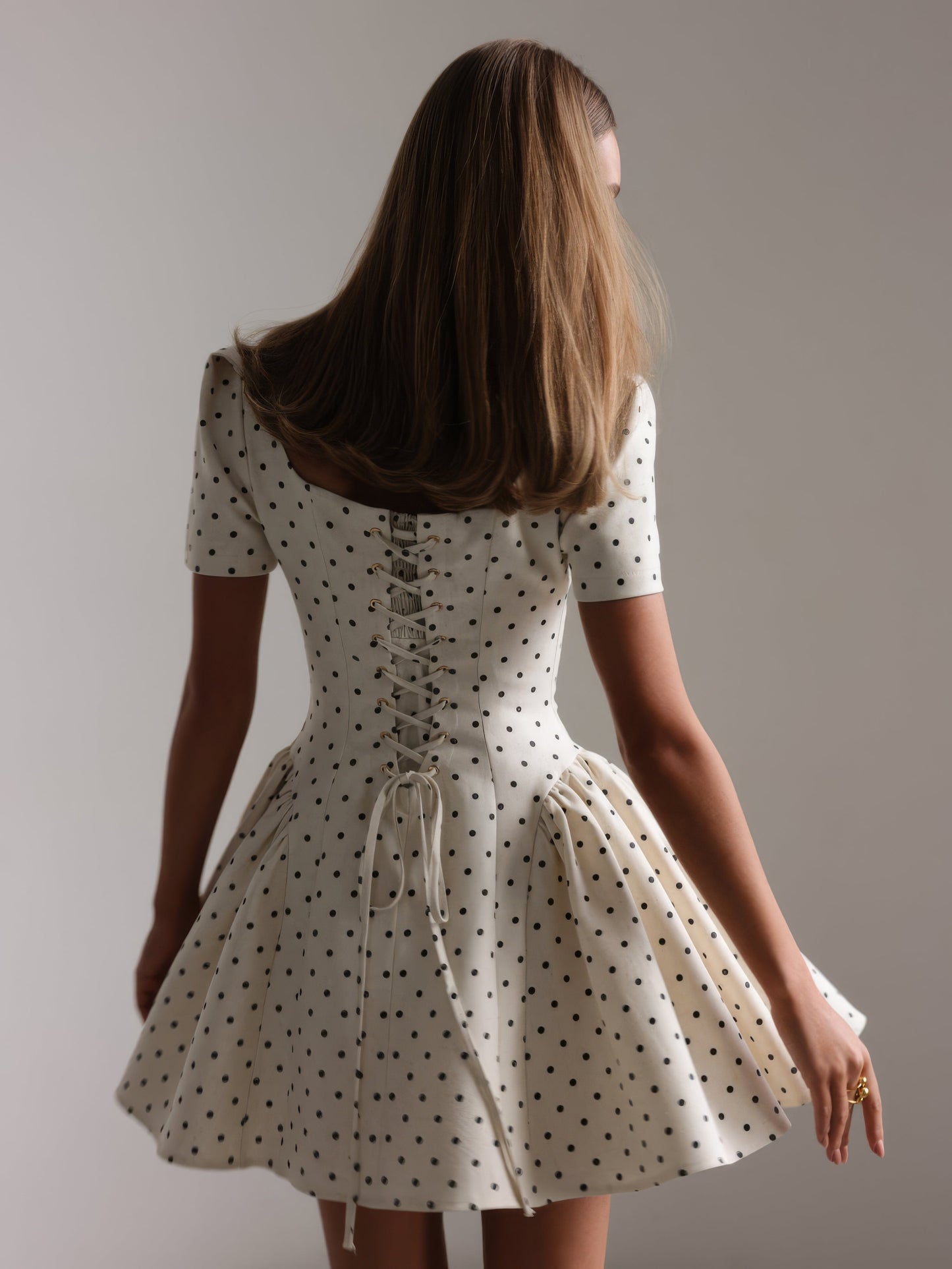 Vintage Esintili Beyaz Puantiyeli Mini Elbise