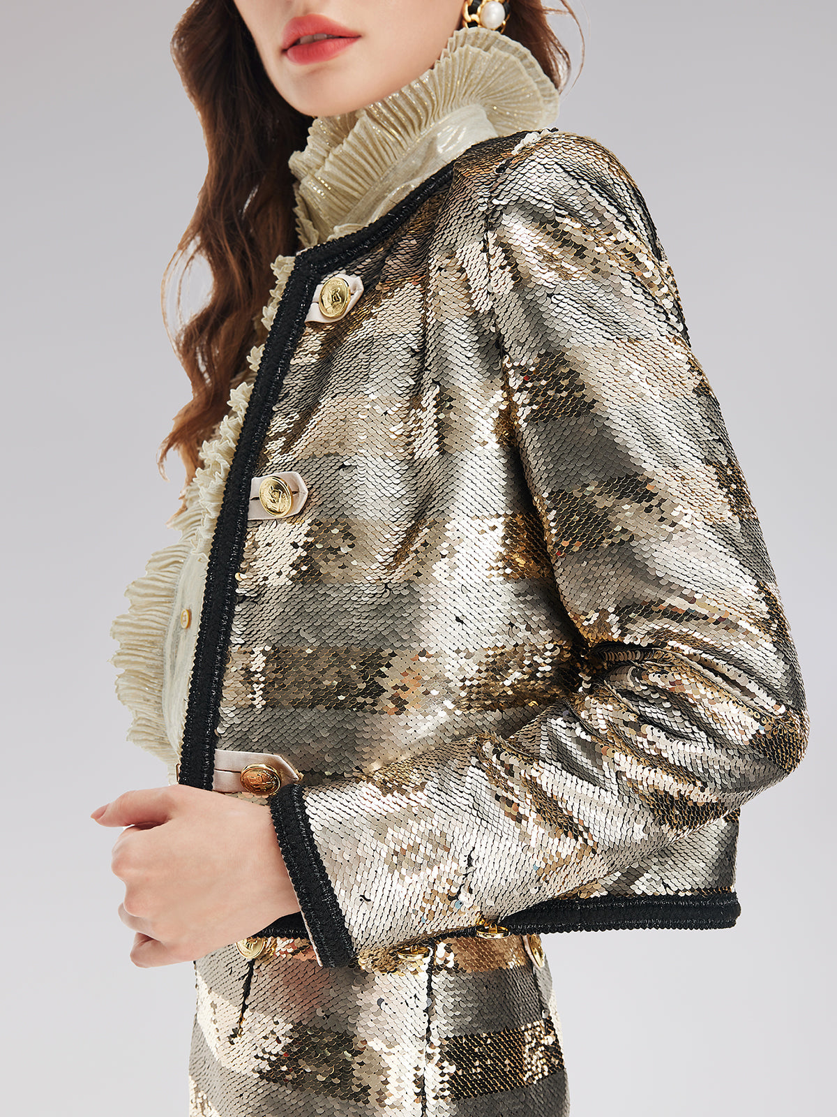 Altın Yaldızlı Pullu Çizgili Ceket