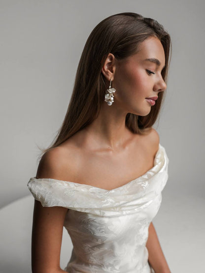 İnci Petal Zarafet Küpe