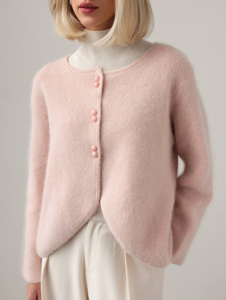 Soft Blossom Düğmeli Hırka