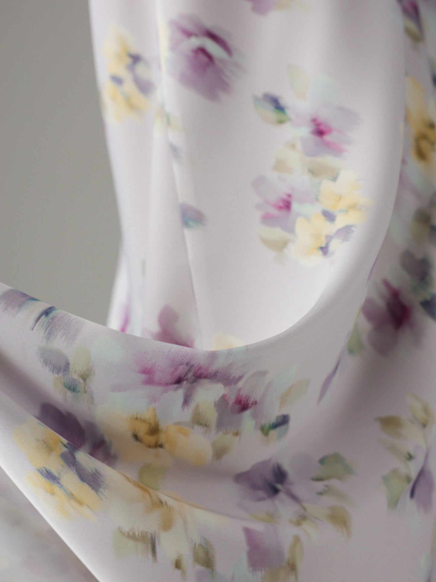 Çiçek Dökümlü Saten Askılı Elbise