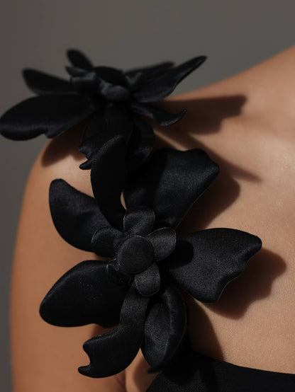 Siyah Çiçek Detaylı Elbise