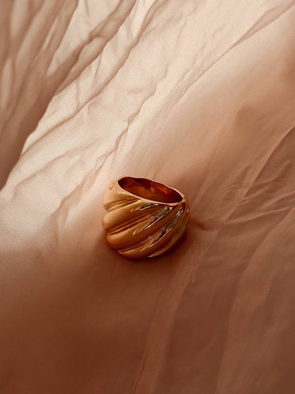 Altın Dalga Yüzük