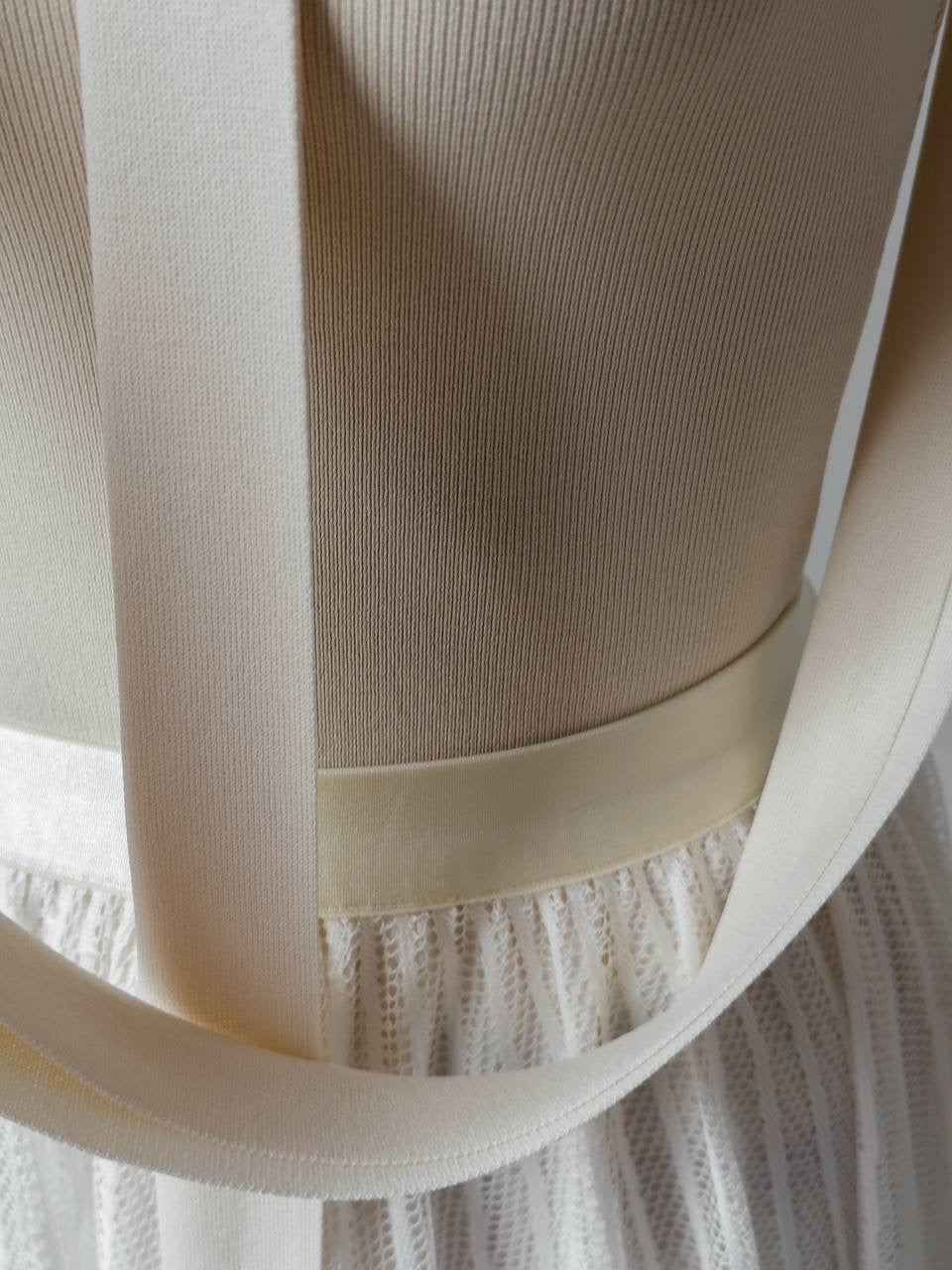 Bağlama Detaylı Krem Bluz