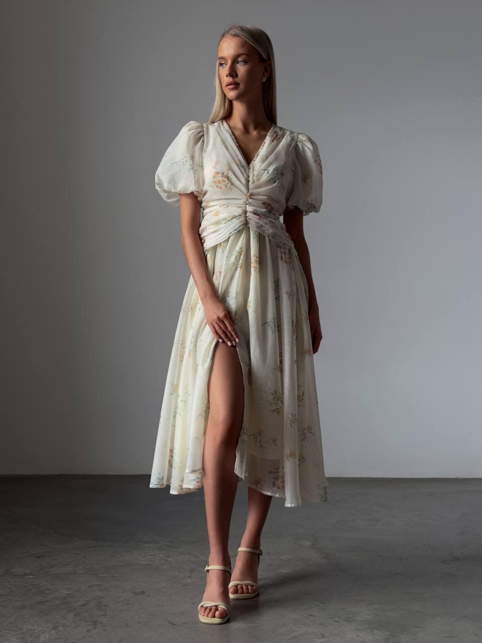 Zarif Çiçekli Midi Elbise