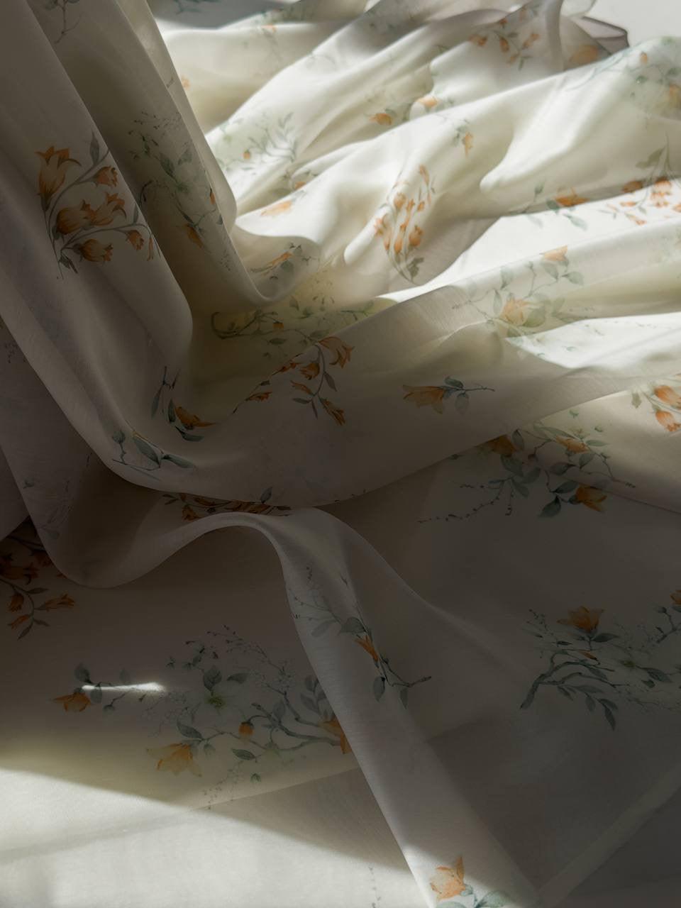 Zarif Çiçekli Midi Elbise