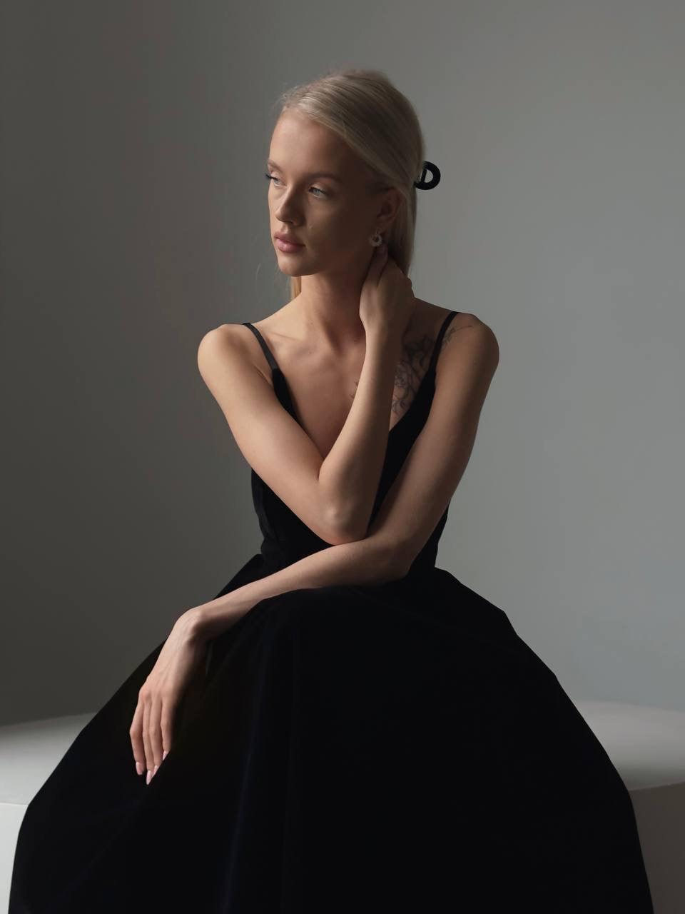 Zarif Siyah Abiye Elbise