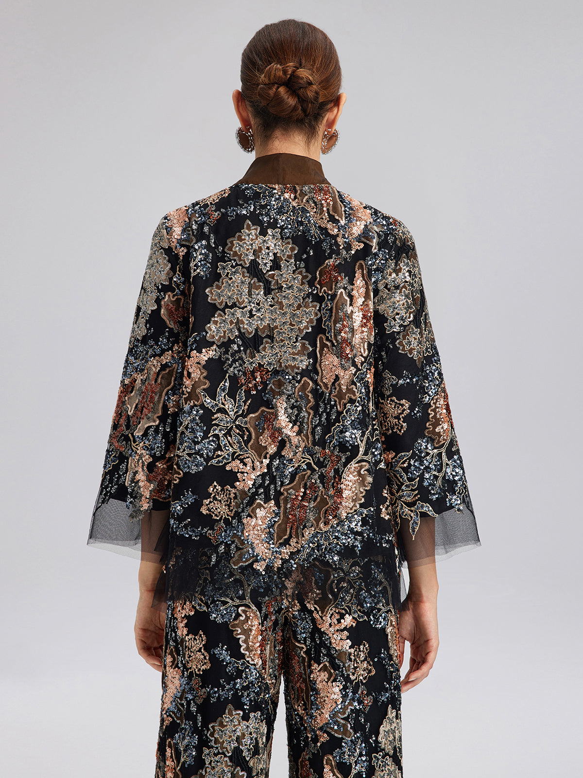 Pullu Sarmaşık Nakışlı Bağlamalı Ceket