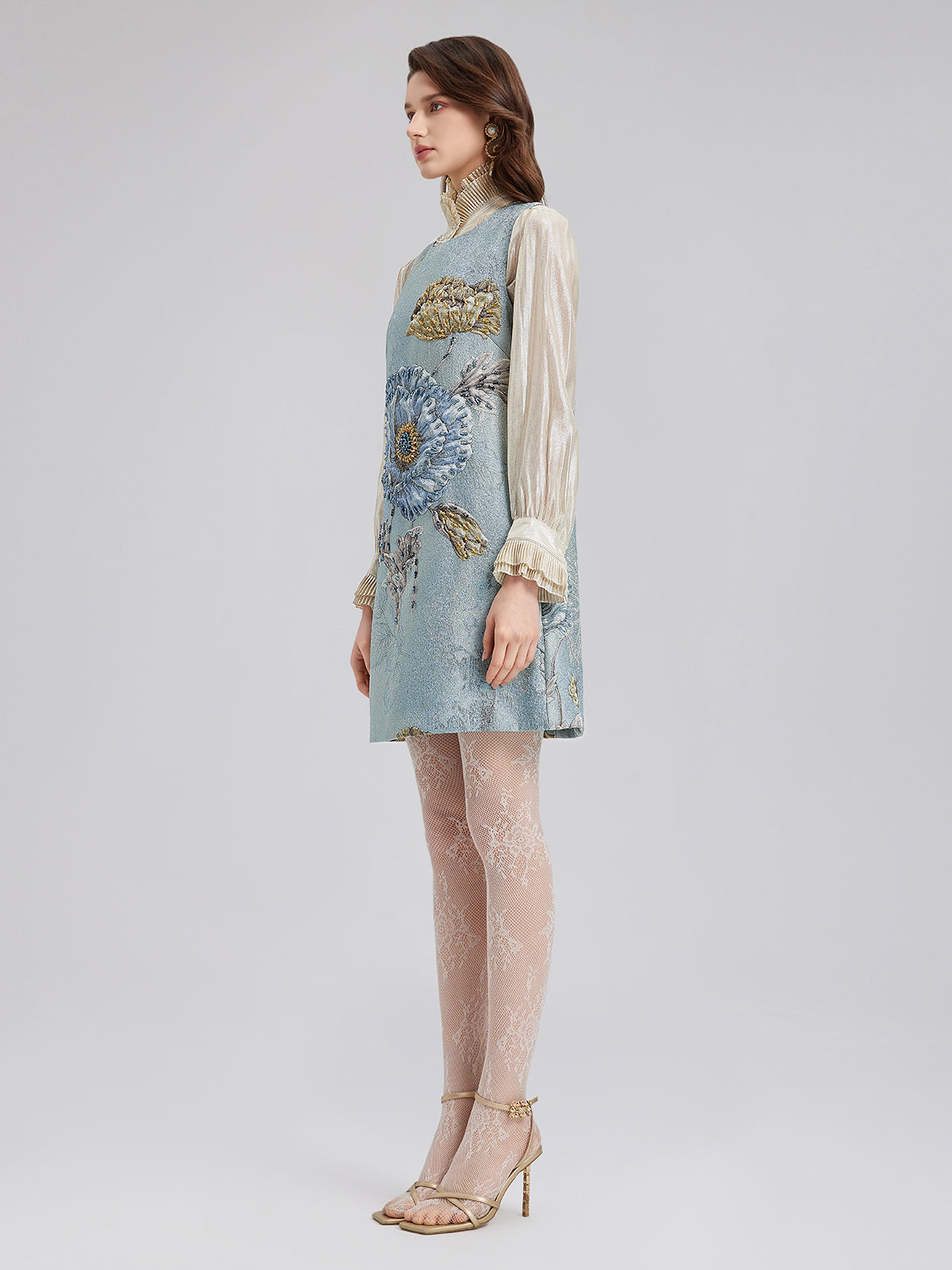 El Yapımı 3 Boyutlu Çiçekli Boncuklu Elbise