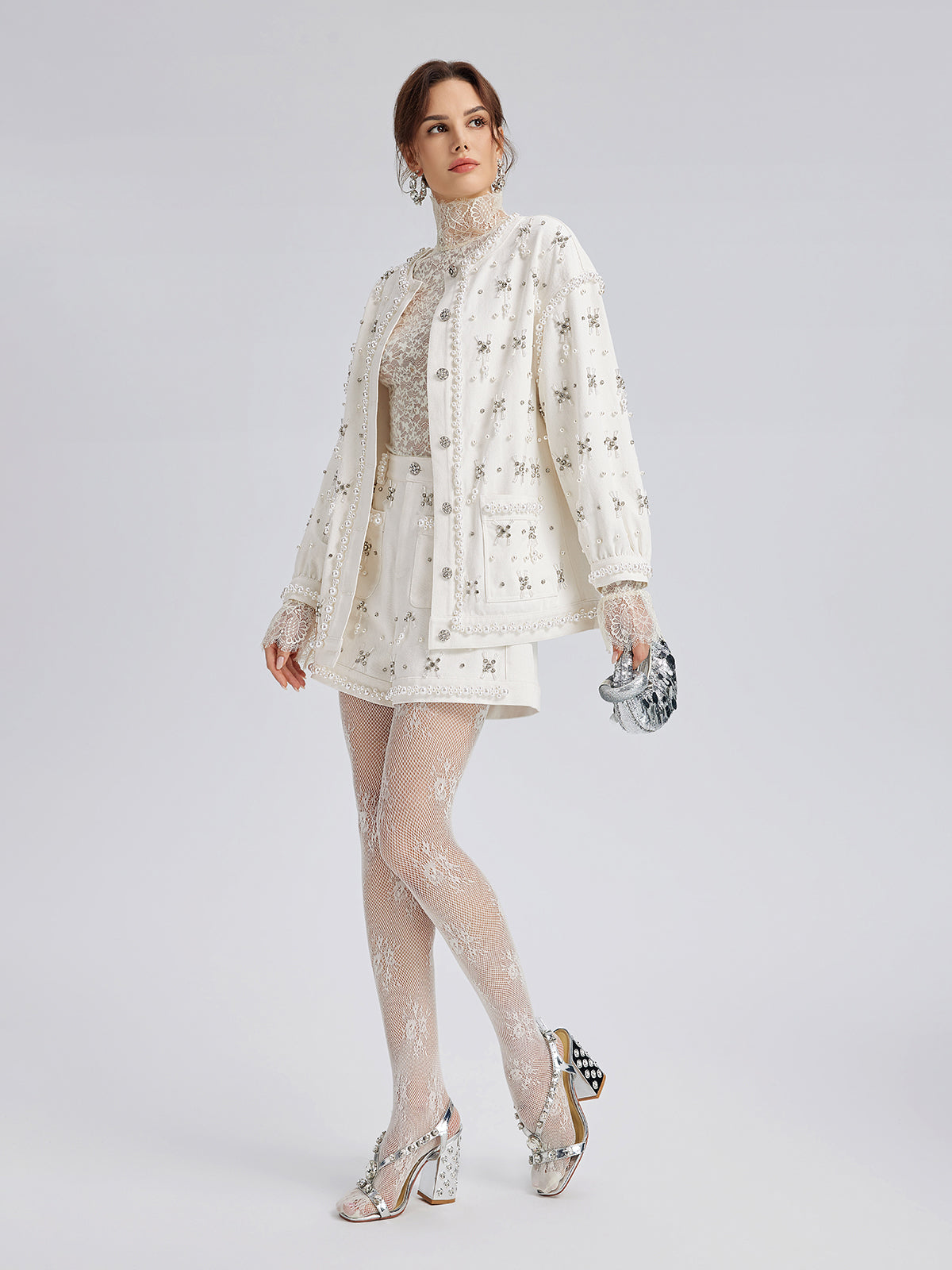 El İşlemeli İncili Kurdeleli Kot Ceket