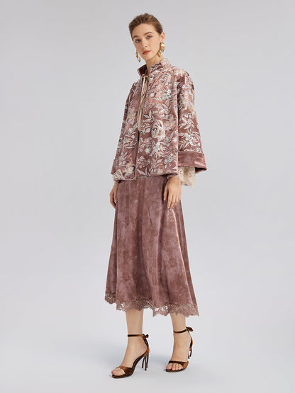 Kadife Pullu Çiçek Nakışlı Ceket