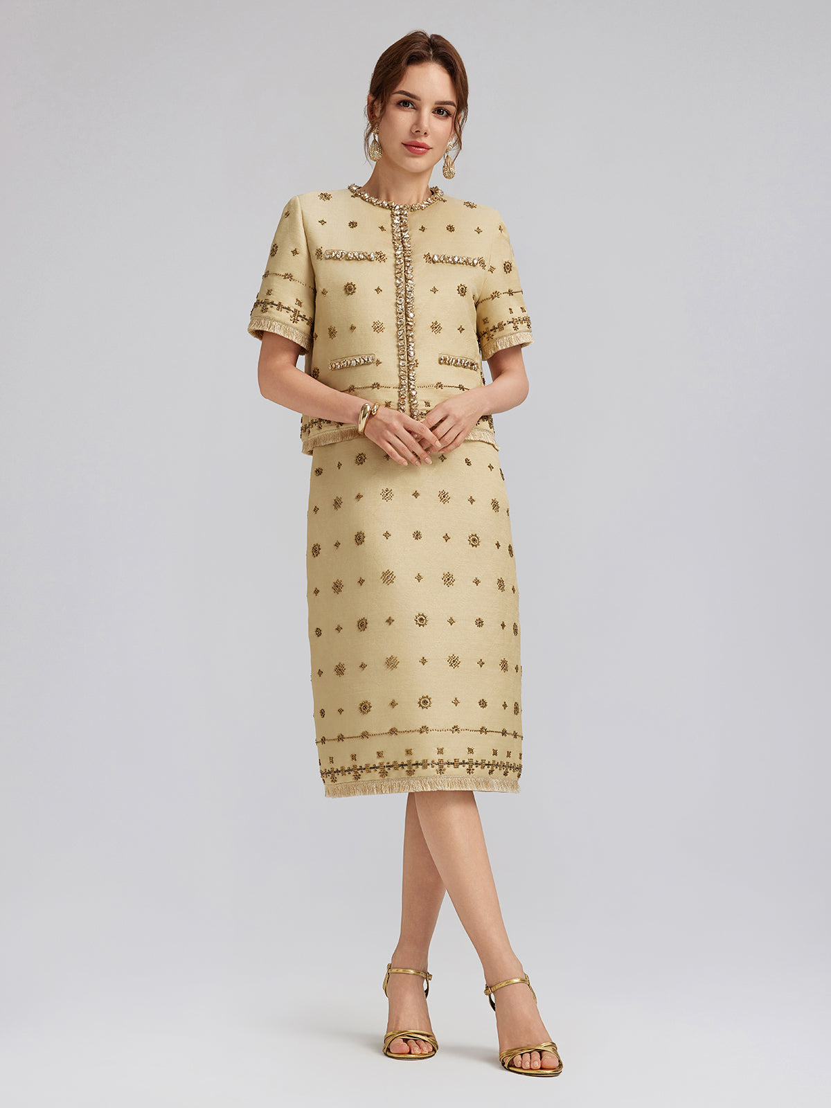 El İşlemeli Püsküllü Kısa Ceket