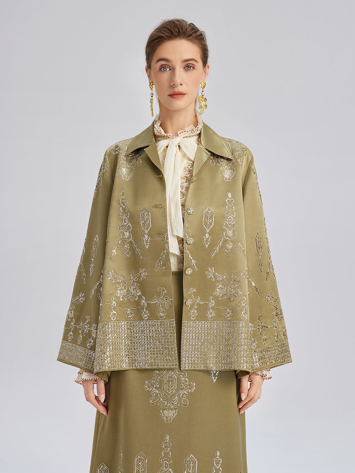 Parlak Nakışlı Çiçekli Ceket