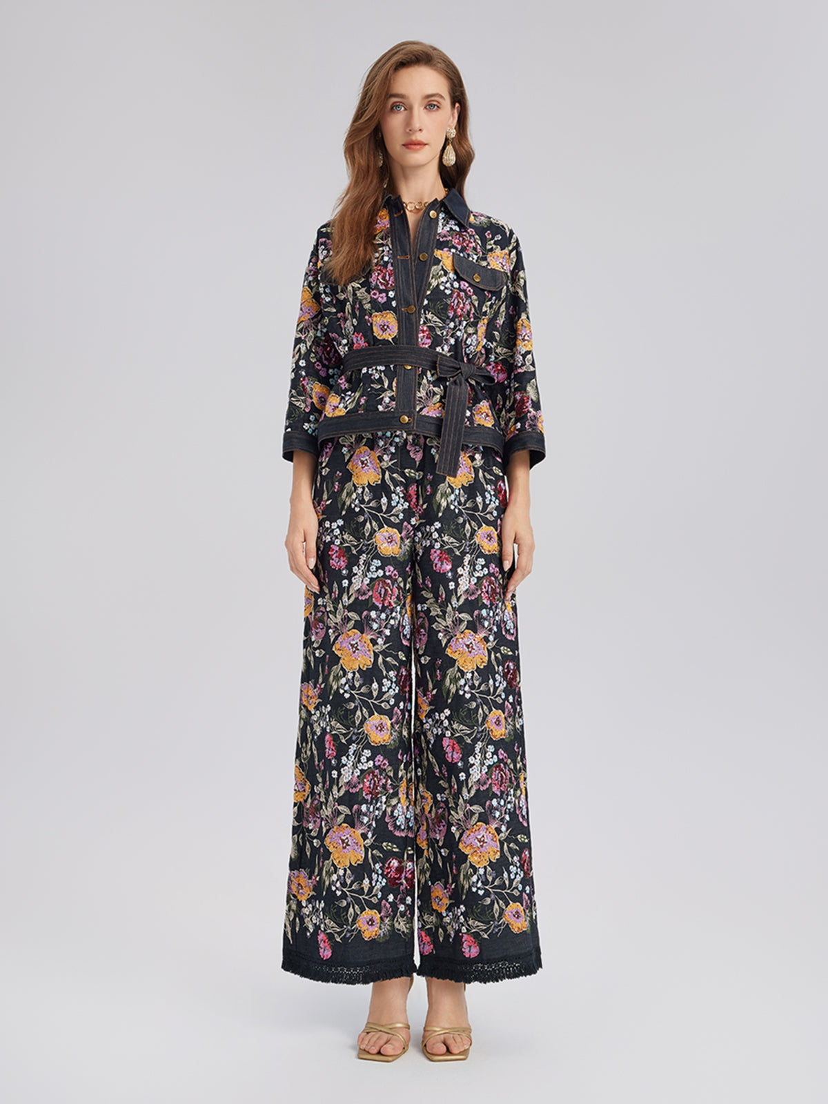 Pullu Nakışlı Çiçekli Kot Ceket