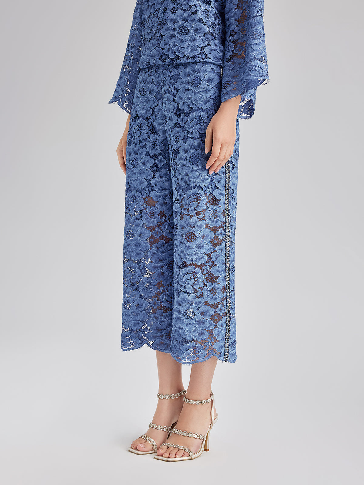 Retro Mavi Yıkamalı Dantelli Lastikli Pantolon