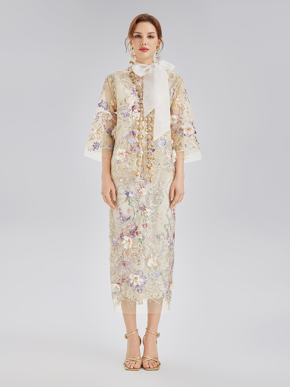 El Yapımı 3 Boyutlu Çiçekli Boncuk Nakışlı Ceket