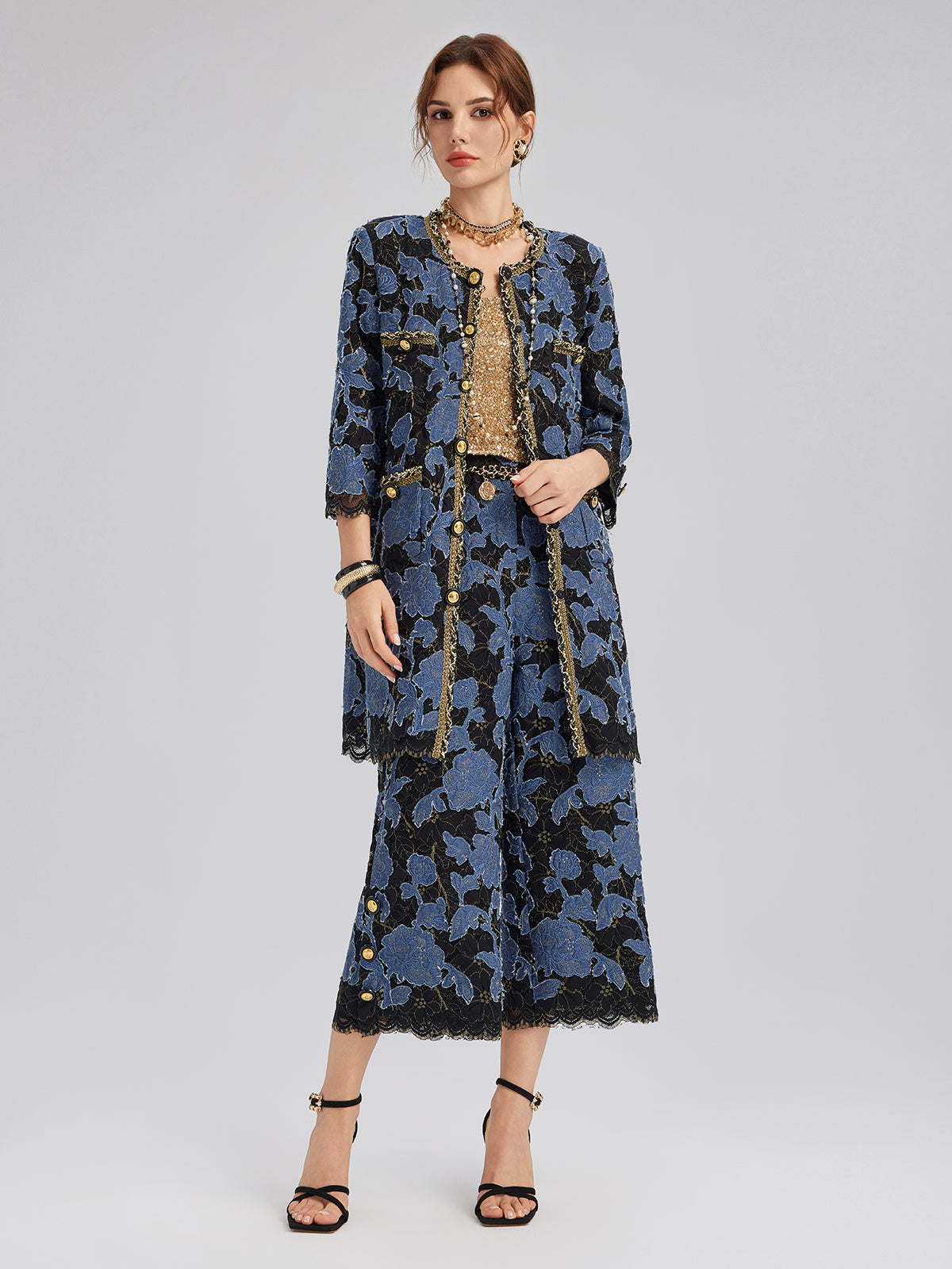 El İşlemesi Kurdeleli Jakar Dantel Ceket