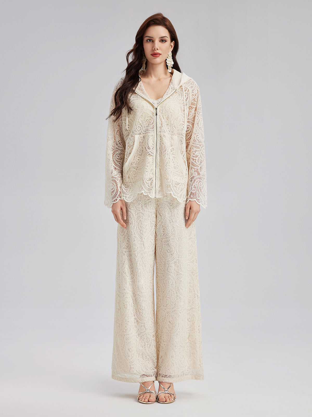 Dantelli Kapüşonlu Şık Ceket