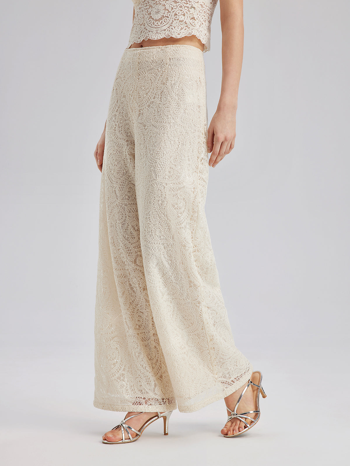 Fransız Dantel Çiçekli Bol Paça Pantolon