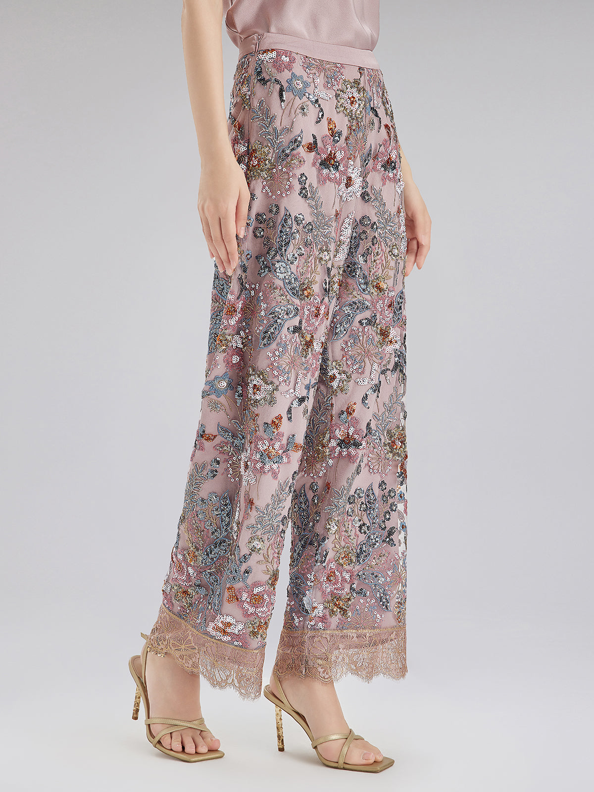 Çok Renkli Pullu Nakışlı Pantolon