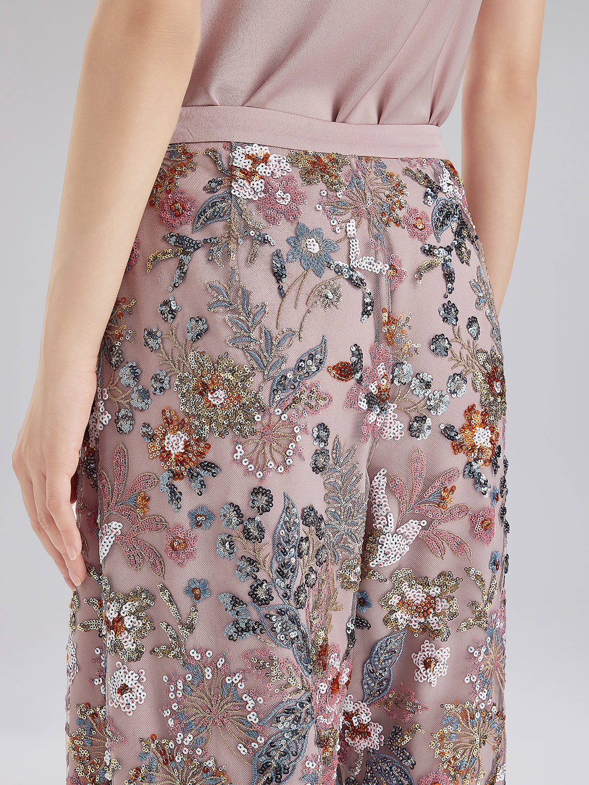 Çok Renkli Pullu Nakışlı Pantolon