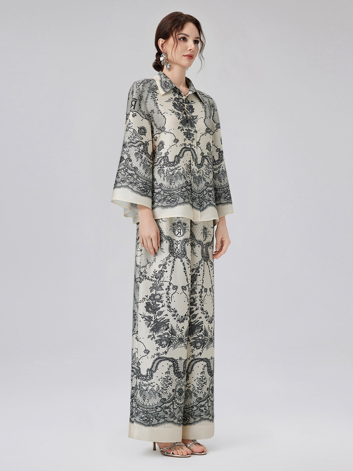 Siyah Kirpik Dantelli Rahat Pantolon