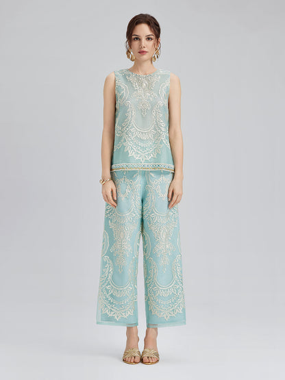 Organze Nakışlı Nane Yeşili Kısa Pantolon