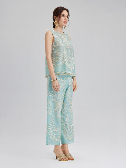 Organze Nakışlı Nane Yeşili Kısa Pantolon
