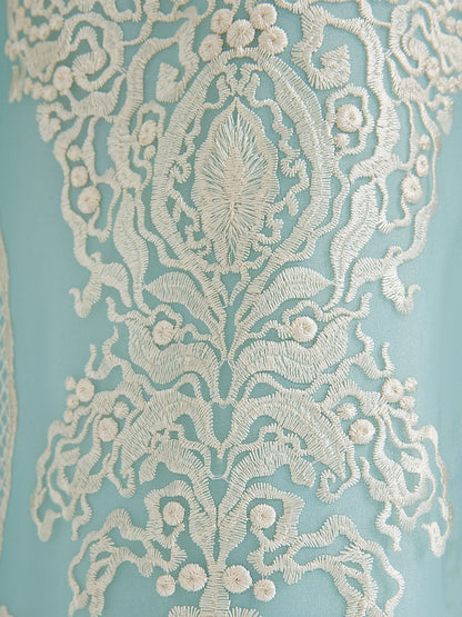 Organze Nakışlı Nane Yeşili Kısa Pantolon