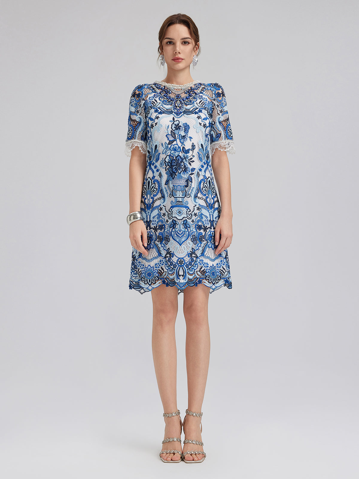 Güpür Dantel El İşlemesi Taşlı Mini Elbise