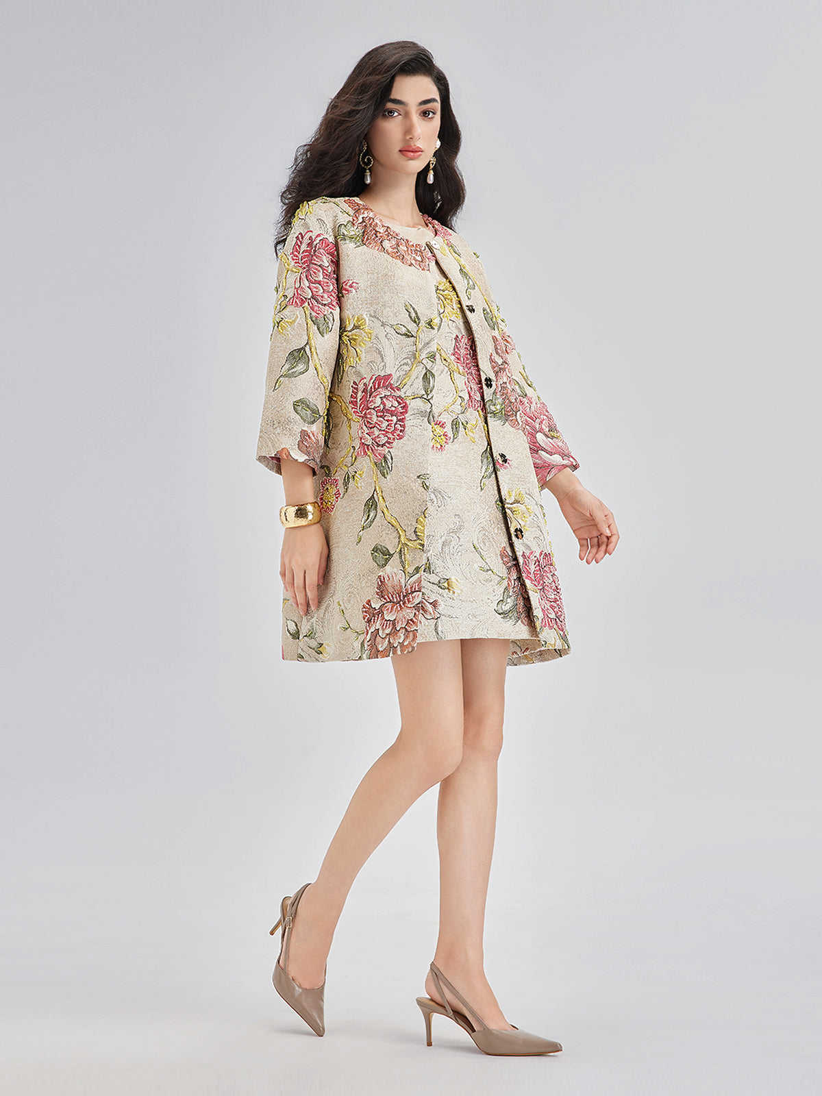 El İşlemesi Boncuklu Çiçekli Ceket