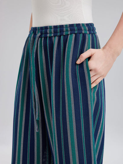 Hafif Çizgili Beli Lastikli Pantolon