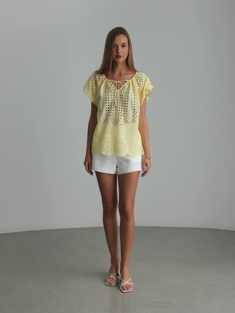 Dantel Işıltı Üst