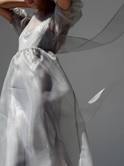 Zarif Gri Tül Detaylı Midi Elbise