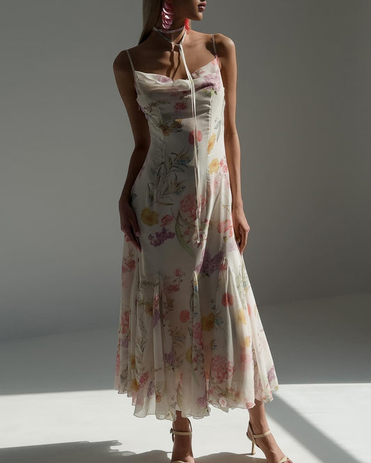 Çiçek Desenli İp Askılı Elbise