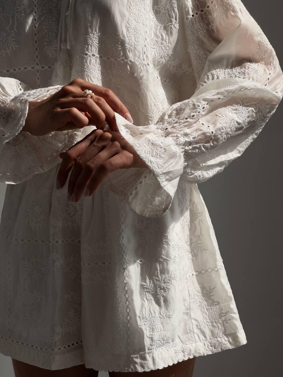 Zarif Beyaz Dantel Nakışlı Takım