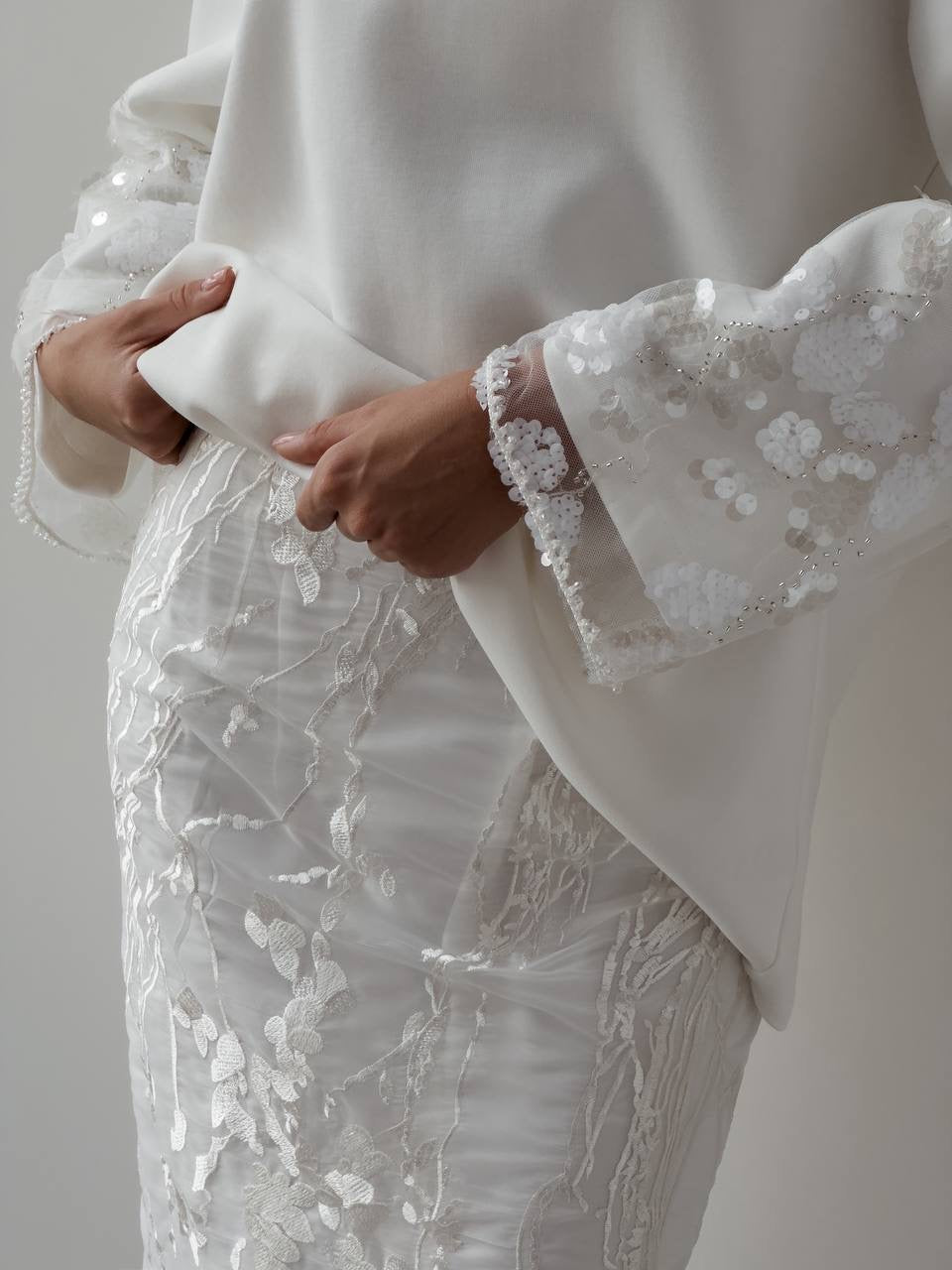 Zarif Beyaz Nakışlı İkili Takım