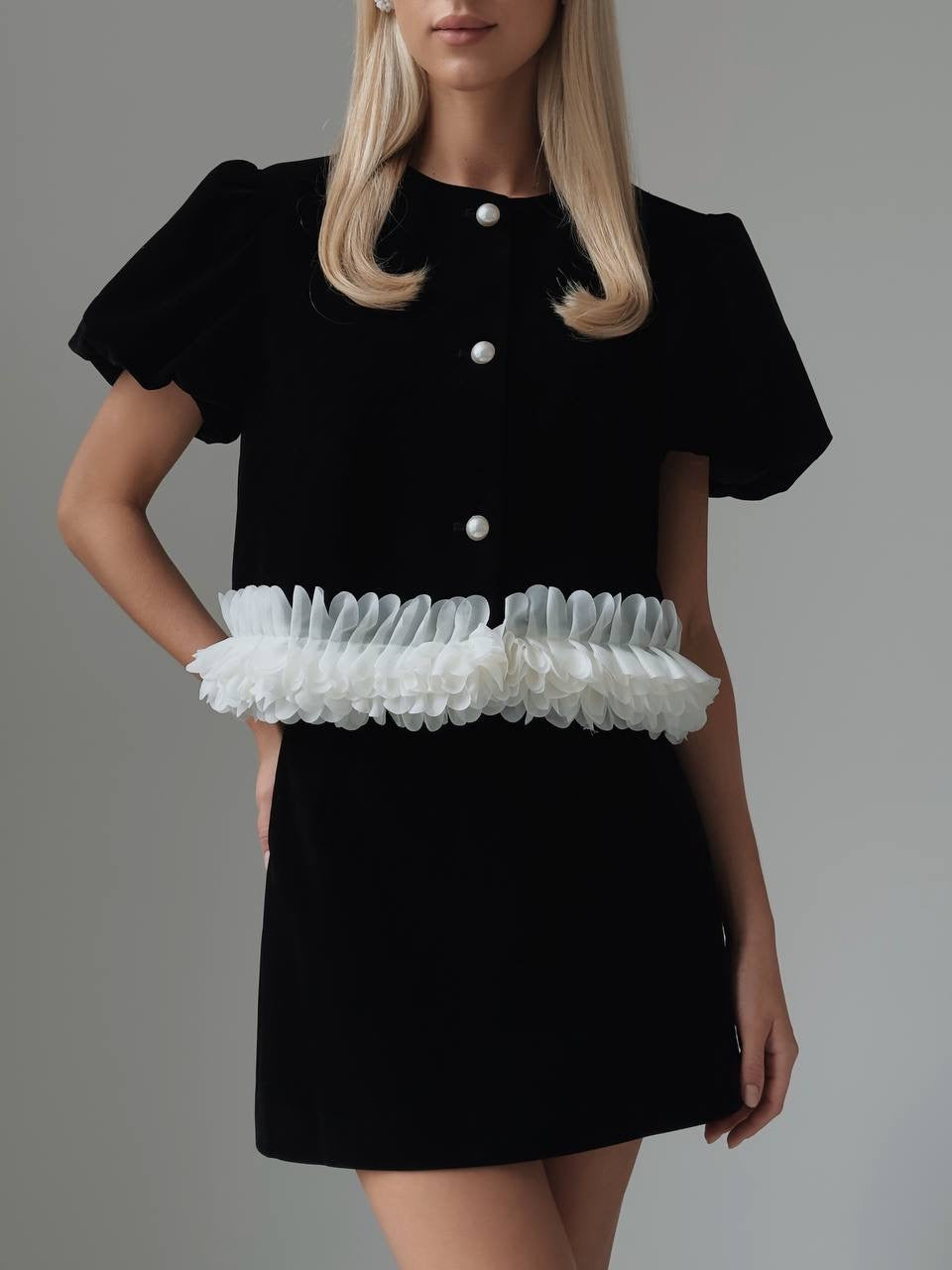 Çiçek Bel Detaylı Kadife Mini Takım